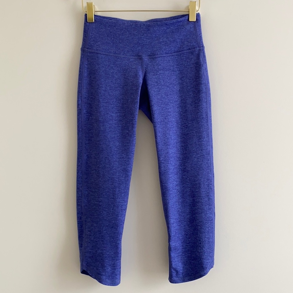 *NWOT* Old Navy Active Go-Dry Capri Leggings - Picture 3 of 14